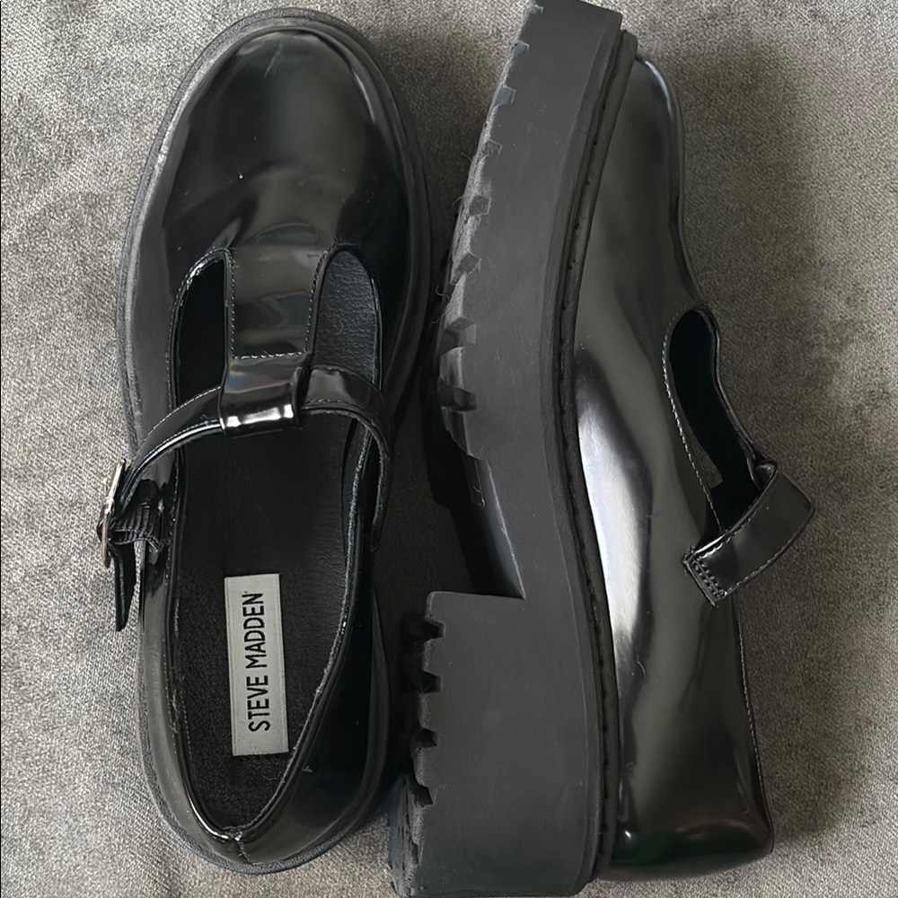 Vintage Steve Madden Glossy Black Chunky kyria 2 Maryjane’s